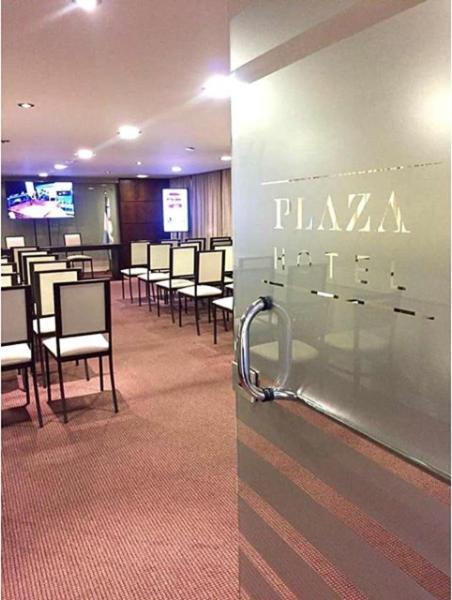 Plaza Hotel 拉里奥哈 外观 照片